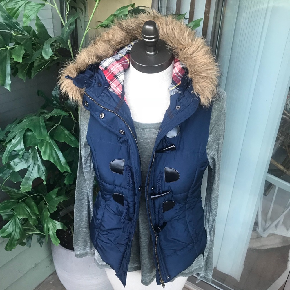 Love Tree Vest with detachable fur lining